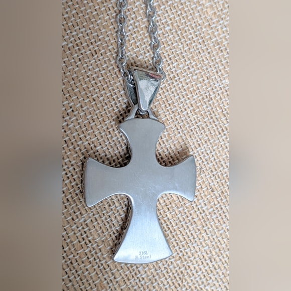 Men's Maltese Gothic cross solid stainless steel black crystal 20" chain 3D nice - Picture 4 of 4